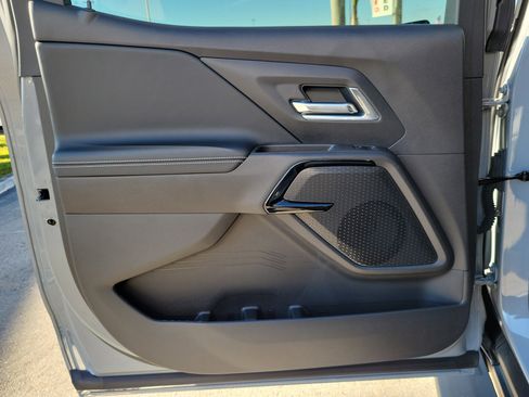 Used 2026 Chevrolet Silverado EV LT image 25