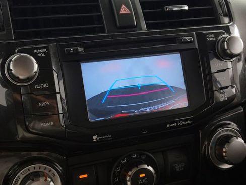 Used 2018 Toyota 4Runner TRD Off-Road AWD/4WD image 18