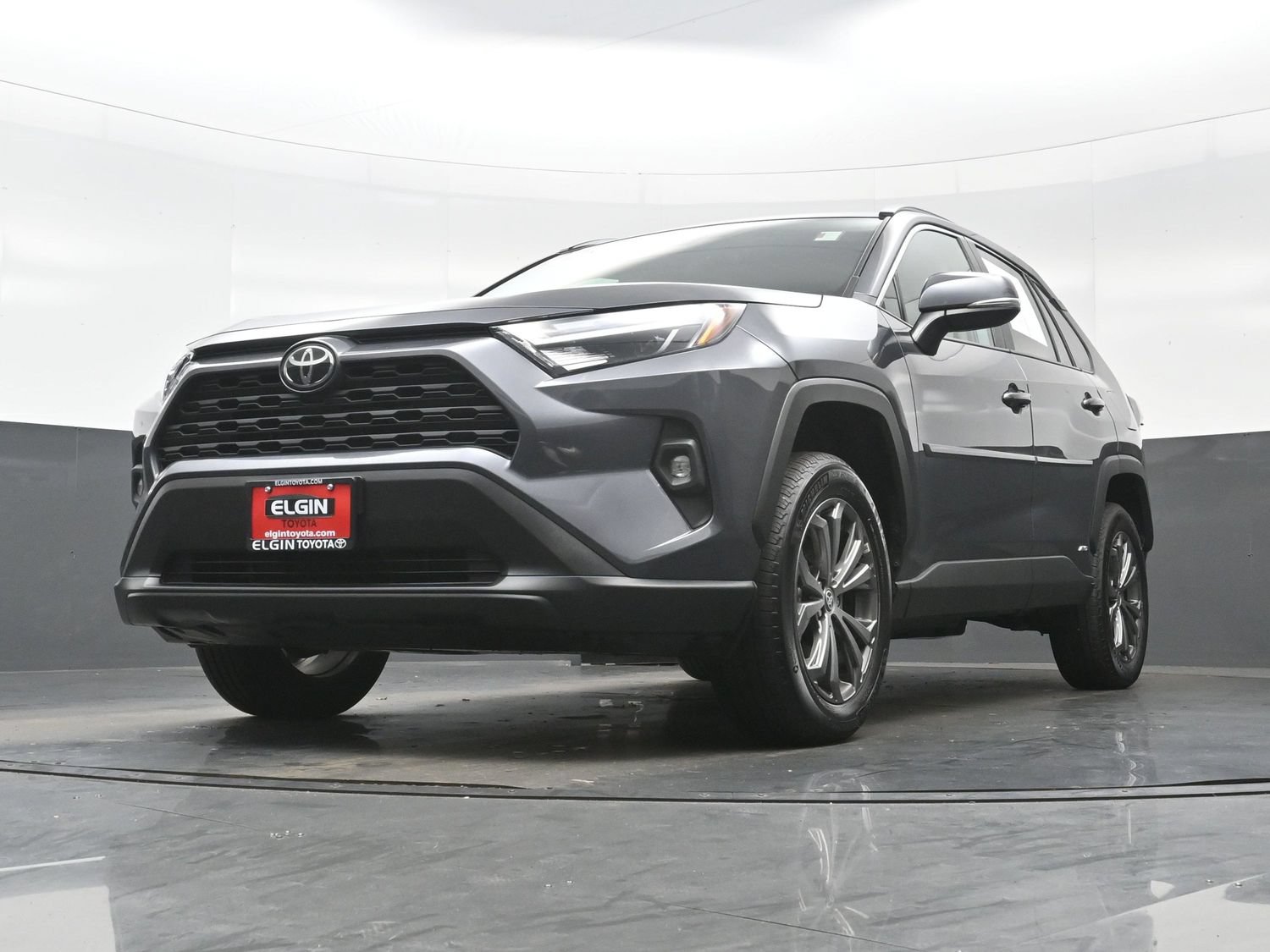 Used 2025 Toyota RAV4 XLE Premium w/ Weather Package AWD/4WD image 30