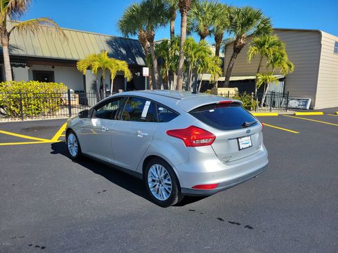 Used 2015 Ford Focus Titanium image 8
