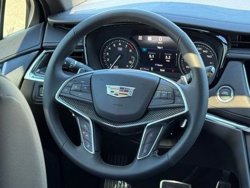 New 2025 Cadillac XT6 Sport w/ Platinum Package image 29