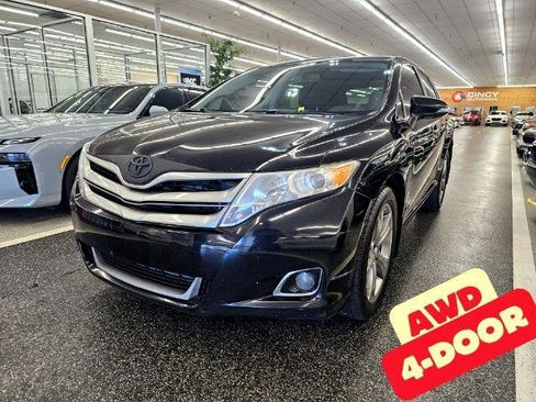 Used 2015 Toyota Venza Limited image 1