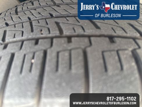 Used 2022 Kia Telluride S FWD image 9