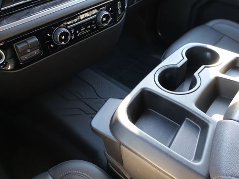 Used 2024 Chevrolet Silverado 3500 LTZ image 29