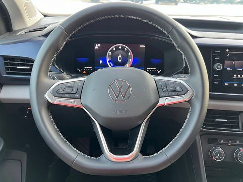 Used 2022 Volkswagen Taos SE FWD image 15