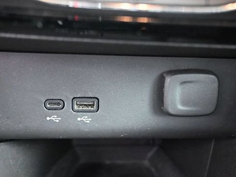 Used 2024 Buick Encore GX Sport Touring FWD image 23