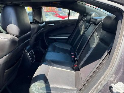 Used 2021 Dodge Charger SXT w/ Leather Interior Group RWD image 15