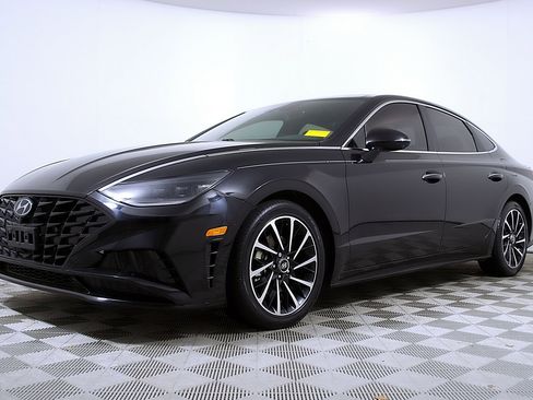 Used 2021 Hyundai Sonata Limited image 2