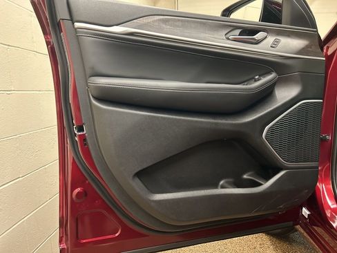 New 2026 Jeep Grand Cherokee Limited AWD/4WD image 13