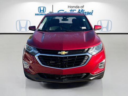 Used 2020 Chevrolet Equinox LT image 2