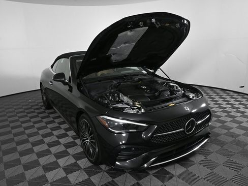 Certified 2024 Mercedes-Benz CLE 300 4MATIC Cabriolet image 32