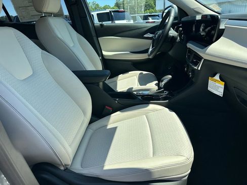 New 2026 Buick Encore GX Preferred FWD image 14