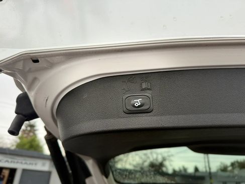 Used 2018 Ford Escape SEL AWD/4WD image 24