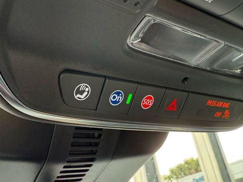 New 2026 Chevrolet Traverse RS w/ LPO, Floor Liner Package image 37