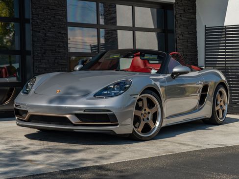 Used 2021 Porsche 718 Boxster RWD image 4