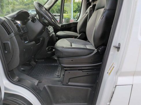 Used 2023 RAM ProMaster 2500 w/ Premium Convenience Group (B) FWD image 10