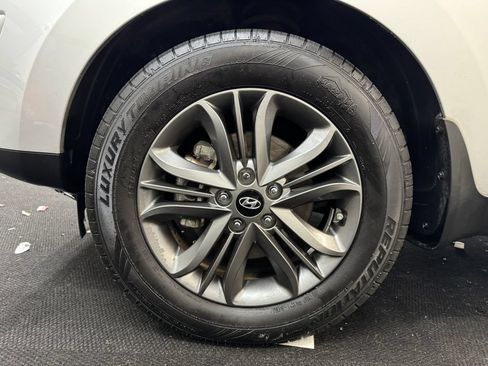 Used 2014 Hyundai Tucson SE AWD/4WD image 13