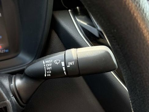 Used 2021 Toyota Corolla LE w/ Carpet Mat Package (TMS) FWD image 25