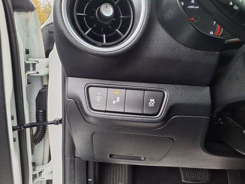 Used 2023 Kia Forte LXS w/ LXS Technology Package image 19