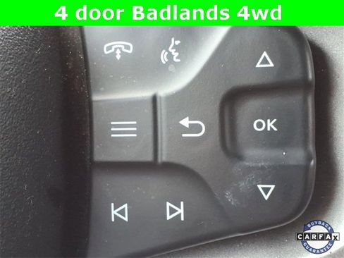 Used 2021 Ford Bronco Badlands image 30