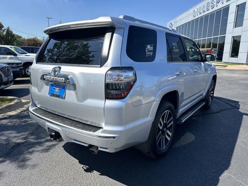 Used 2018 Toyota 4Runner Limited image 3
