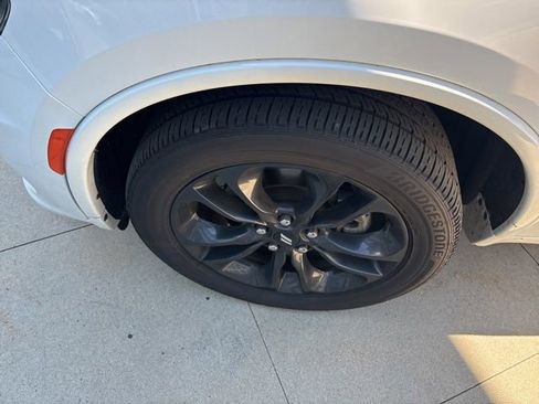 Used 2025 Dodge Durango GT AWD/4WD image 12