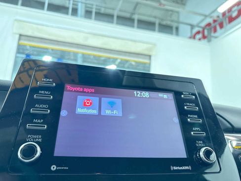 Used 2023 Toyota Camry SE image 24