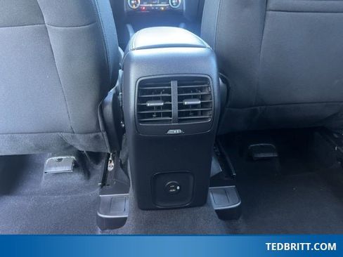 Certified 2021 Ford Escape SE w/ SE Sport Appearance Package image 15