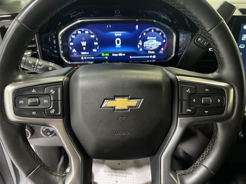 Used 2023 Chevrolet Silverado 1500 LT AWD/4WD image 21