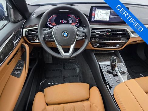 Certified 2023 BMW 530i w/ Premium Package RWD image 13