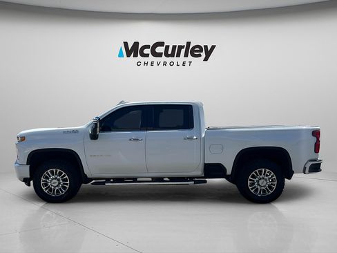 Used 2020 Chevrolet Silverado 2500 High Country w/ Z71 Off-Road Package AWD/4WD image 4