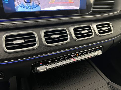 New 2025 Mercedes-Benz GLE 580 4MATIC image 32