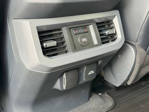 Used 2024 Ford F350 Lariat w/ Lariat Ultimate Package AWD/4WD image 21