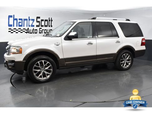 Used 2017 Ford Expedition King Ranch RWD image 2