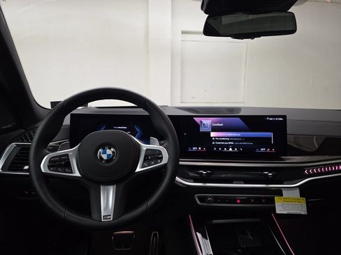 Used 2026 BMW X5 xDrive40i w/ M Sport Package AWD/4WD image 29