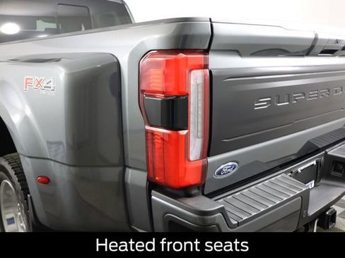 Certified 2025 Ford F450 Platinum w/ FX4 Off-Road Package image 35