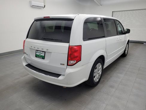 Used 2017 Dodge Grand Caravan SE image 9