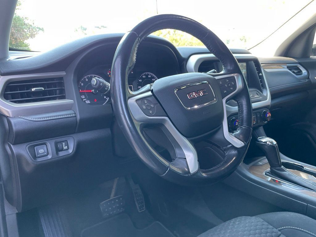 Used 2019 GMC Acadia SLE FWD image 10