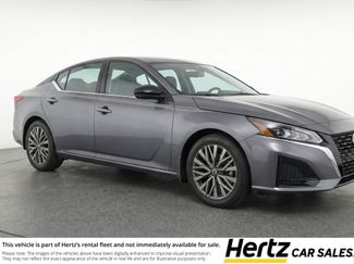 Used 2025 Nissan Altima 2.5 SV video 1