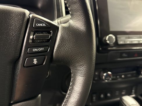 Used 2024 Nissan Frontier SV w/ SV Convenience Package image 9