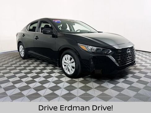 Certified 2025 Nissan Sentra S FWD image 1
