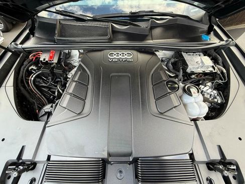 Used 2018 Audi Q7 3.0T Premium Plus image 32