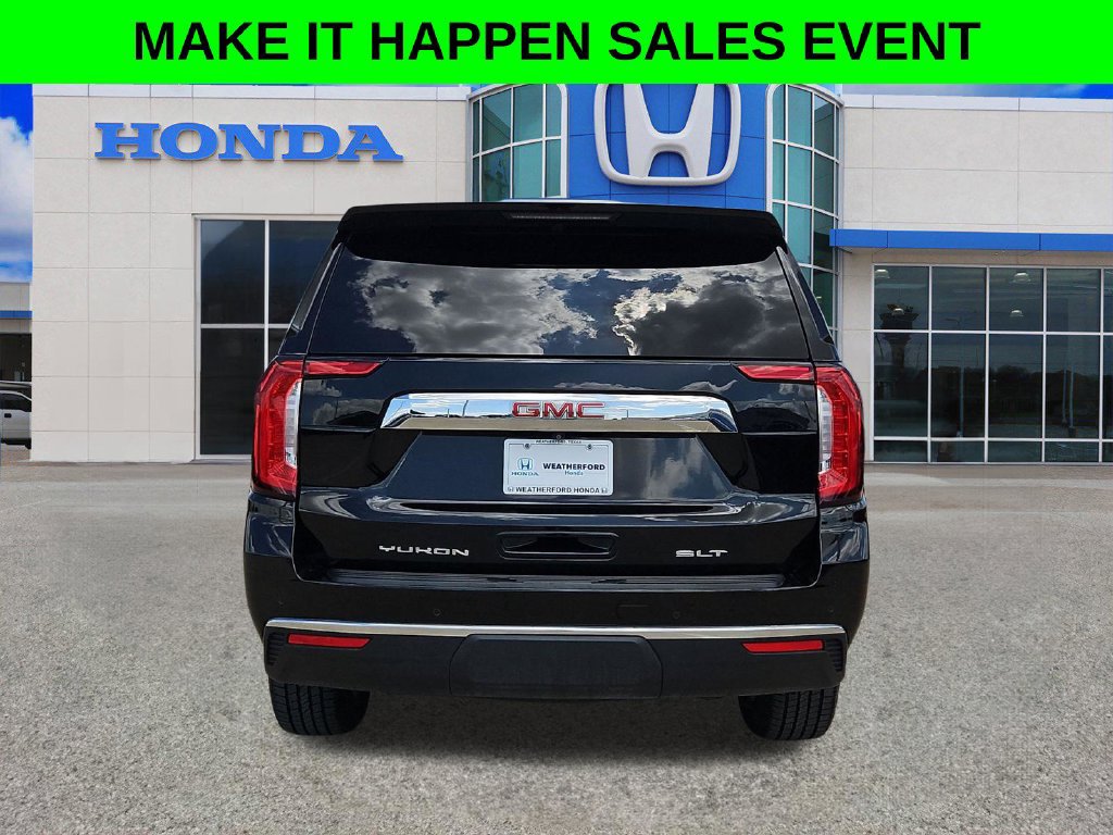 Used 2024 GMC Yukon SLT w/ SLT Luxury Package AWD/4WD image 4