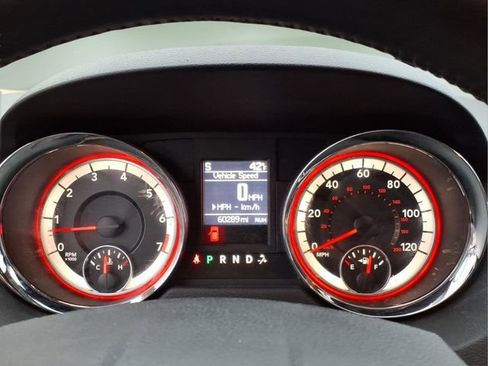 Used 2015 Dodge Grand Caravan SXT w/ UConnect Hands-Free Group image 23