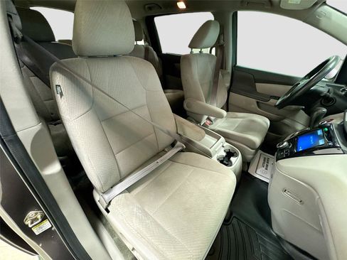 Used 2016 Honda Odyssey SE image 28