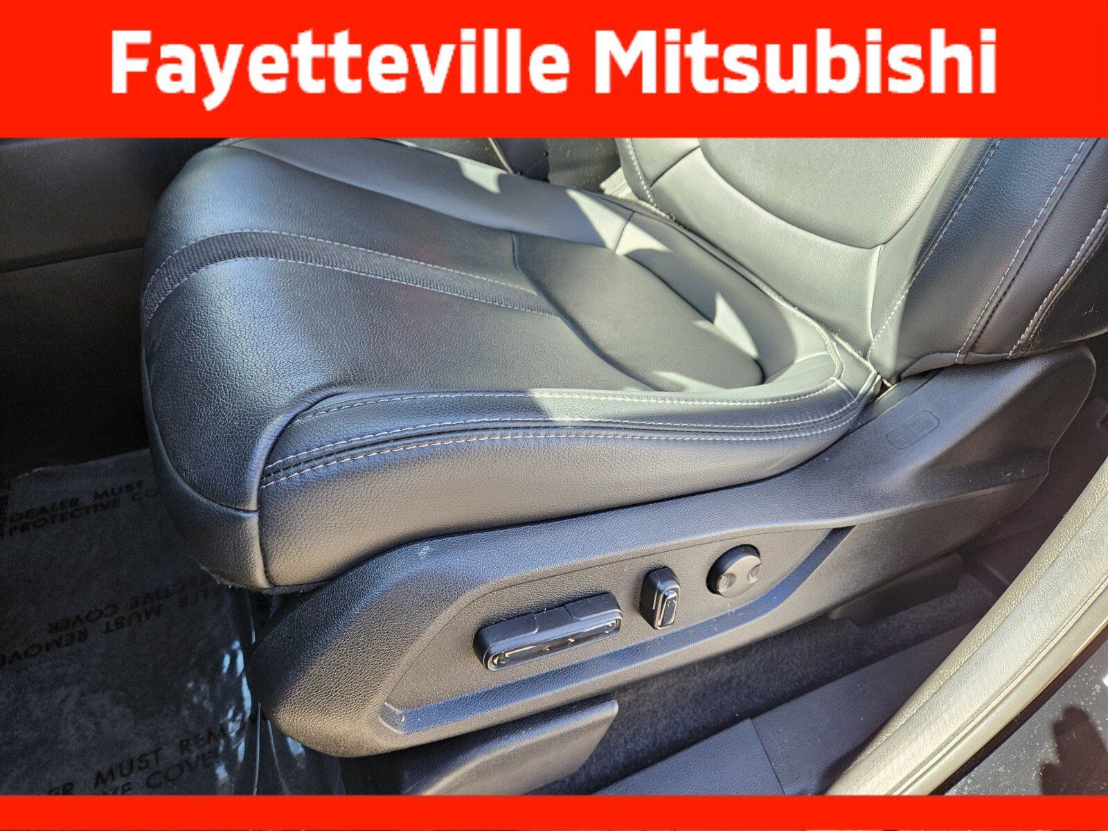 Used 2024 Honda Pilot Touring image 8