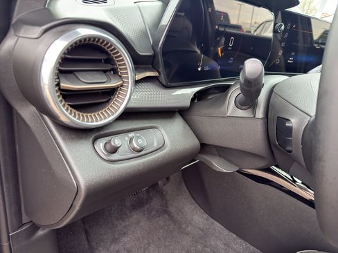 Used 2025 Chevrolet Trax ACTIV w/ Driver Confidence Package FWD image 14
