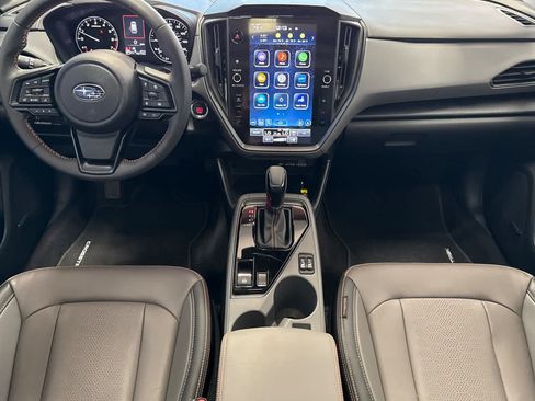 Used 2024 Subaru Crosstrek 2.5i Limited w/ Crosstrek Mirror Package AWD/4WD image 13