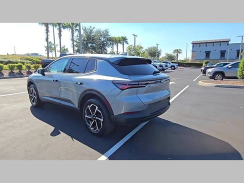 New 2026 Chevrolet Equinox EV LT image 19