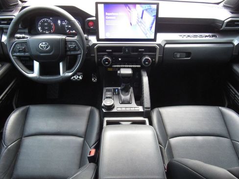 Used 2024 Toyota Tacoma TRD Sport w/ TRD Sport Premium Package AWD/4WD image 33